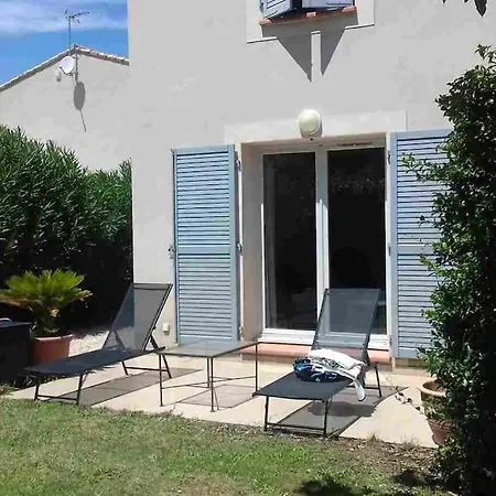 Bastide Au Pieds Des Alpilles St Remy De Provence Piscine Partagee Dans *